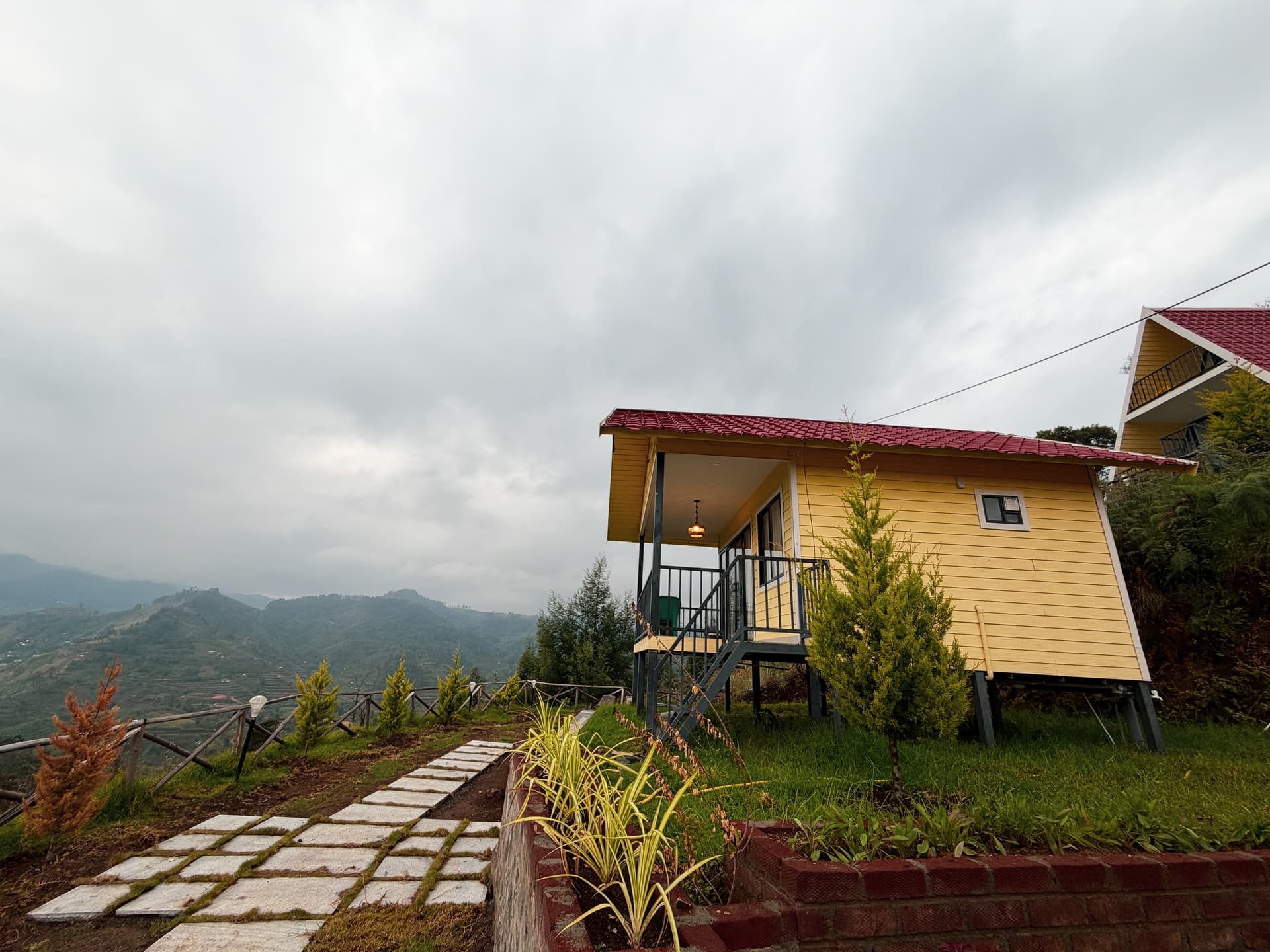 Deluxe Mountain Cabin